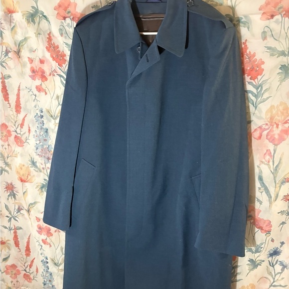 Vintage Elegant Blue Trench Coat for Men - Picture 2 of 9